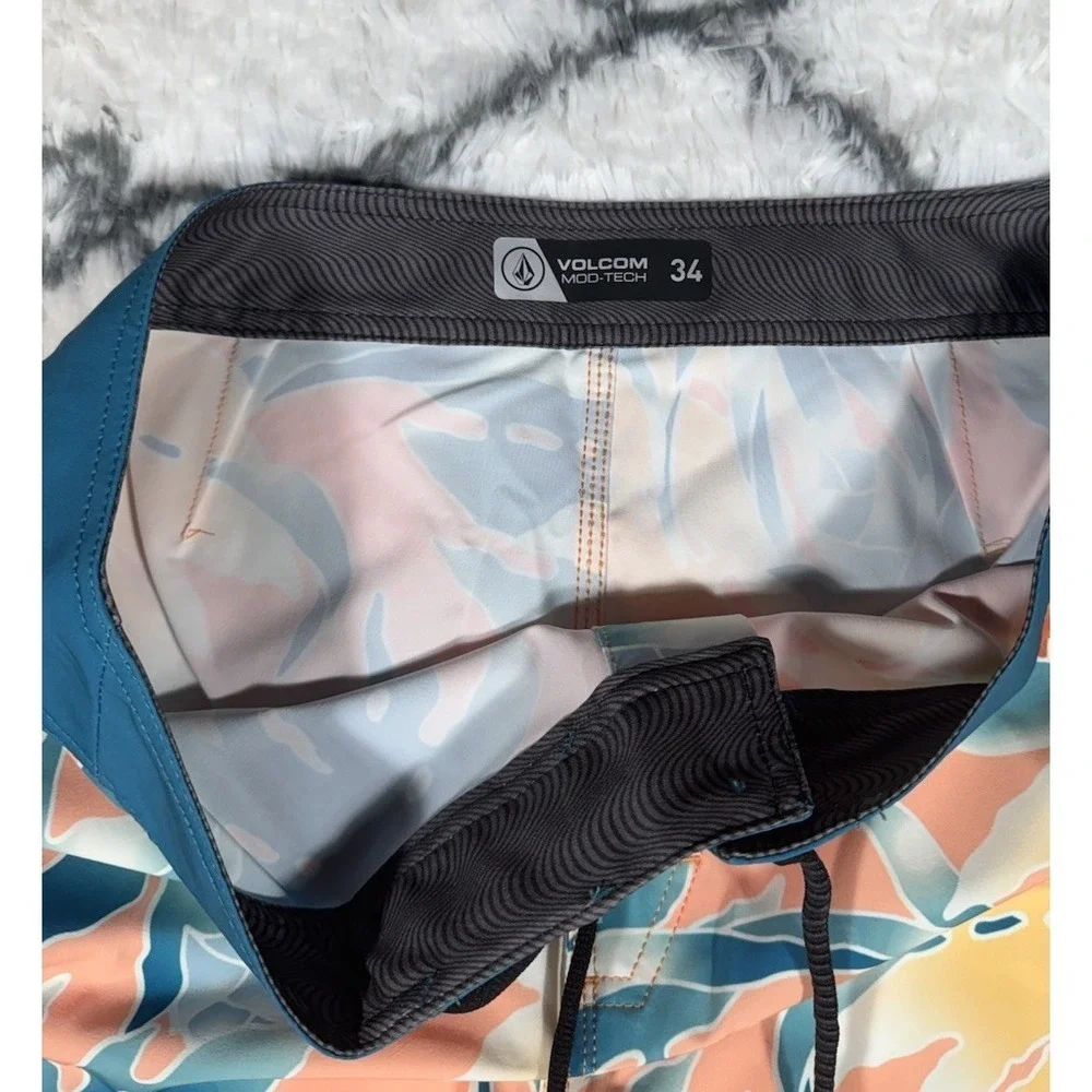 VOLCOM Leaf It Mod-Tech Board Shorts Swim Trunks Multicolor Mens Sz 34 *NEW* $60